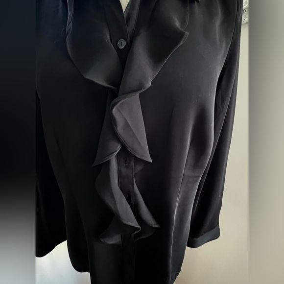 Chico’s Black Ruffle Front Blouse - Picture 2 of 5